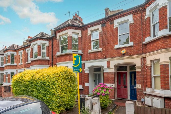 2 Bedroom Flat To Rent In Quicks Road, South Wimbledon, London, SW19