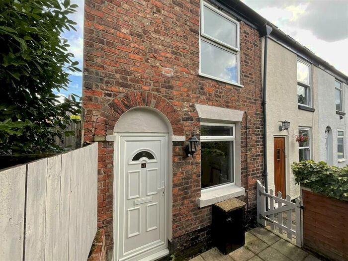 1 Bedroom Terraced House To Rent In Harrops Place, Macclesfield, SK11