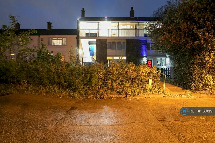 1 Bedroom Maisonette To Rent In The Hornbeams, Harlow, CM20