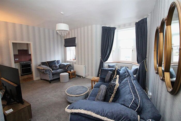 2 Bedroom Flat For Sale In Customhouse Lane, Port Glasgow, PA14