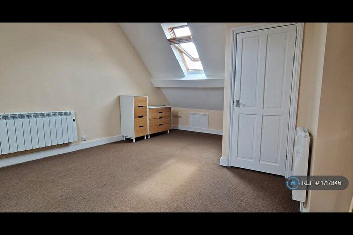 Studio To Rent In Western Road, Tring, HP23