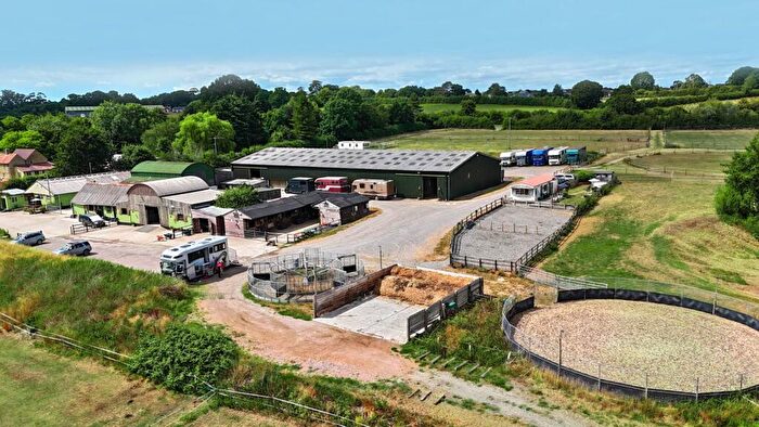 4 Bedroom Equestrian Facility For Sale In Eccliffe, Dorset, Equestrian Acres, SP8