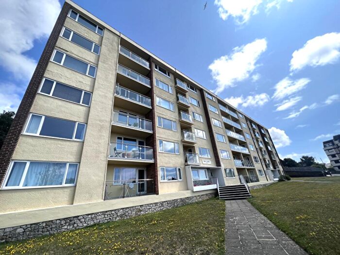 1 Bedroom Apartment To Rent In Upperton Road, Eastbourne, BN21