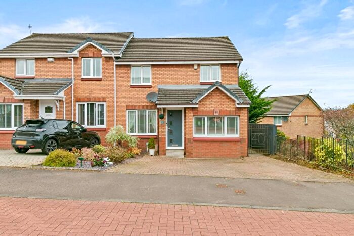 4 Bedroom Semi-detached House For Sale In Catrine Road, Crookston, G53