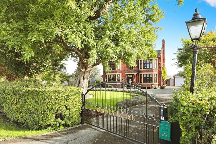 4 Bedroom Detached House For Sale In Walkerith Road, East Stockwith, Gainsborough, DN21