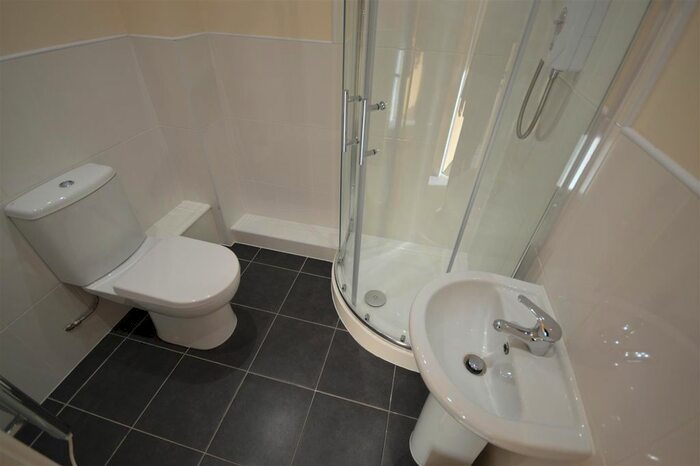 Studio To Rent In Burleys Way, Leicester, LE1