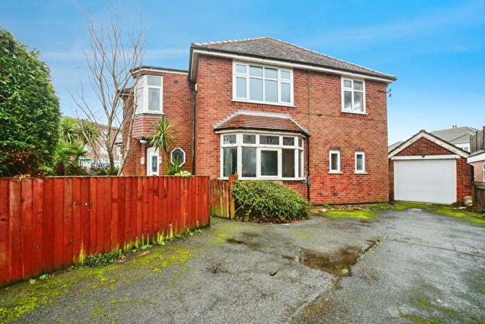 5 Bedroom Semi Detached House For Sale In Castleton Boulevard, Skegness, PE25