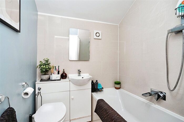 3 Bedroom Terraced House For Sale In Silverdale Road, Tunbridge Wells, Kent, TN4
