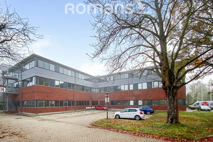 1 Bedroom Flat To Rent In Oak House, Harvest Crescent, Fleet, GU51