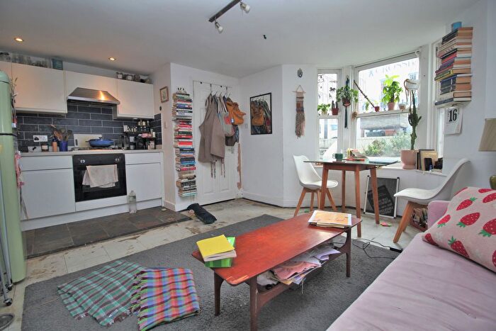 1 Bedroom Flat For Sale In Upper North Street, Brighton, BN1