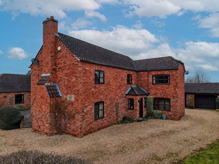 4 Bedroom Property For Sale In School Lane, Springthorpe, Gainsborough, DN21