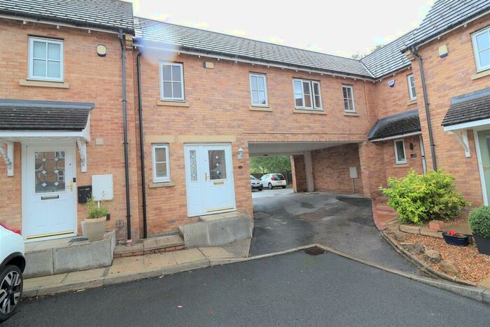 1 Bedroom Mews To Rent In Ravens Close, Simmondley, SK13