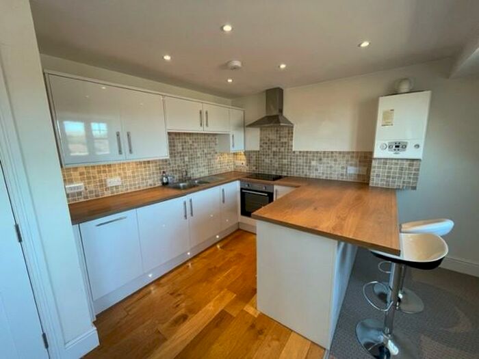 1 Bedroom Flat To Rent In Rock Avenue, Gillingham, ME7