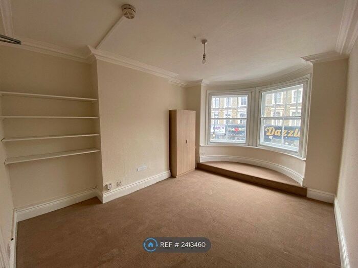3 Bedroom Flat To Rent In Pennard Mansions, London, W12