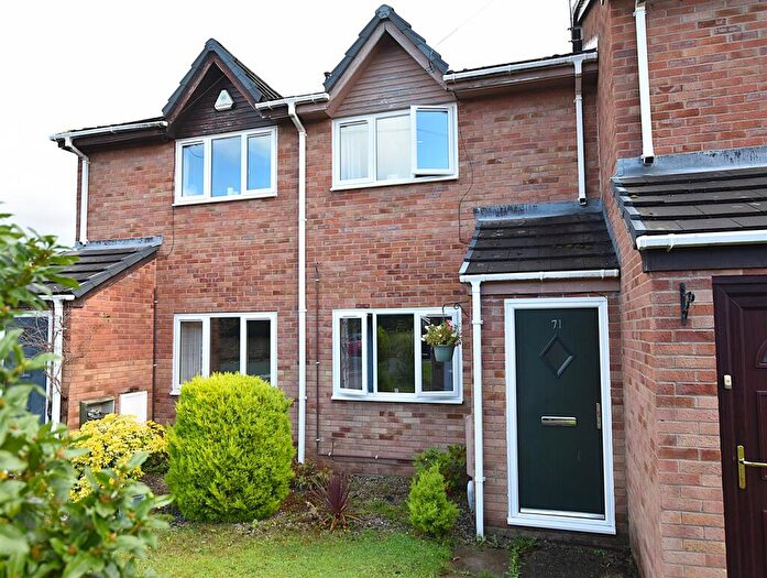 2 Bedroom Mews For Sale In Sontley Road, Wrexham, LL13