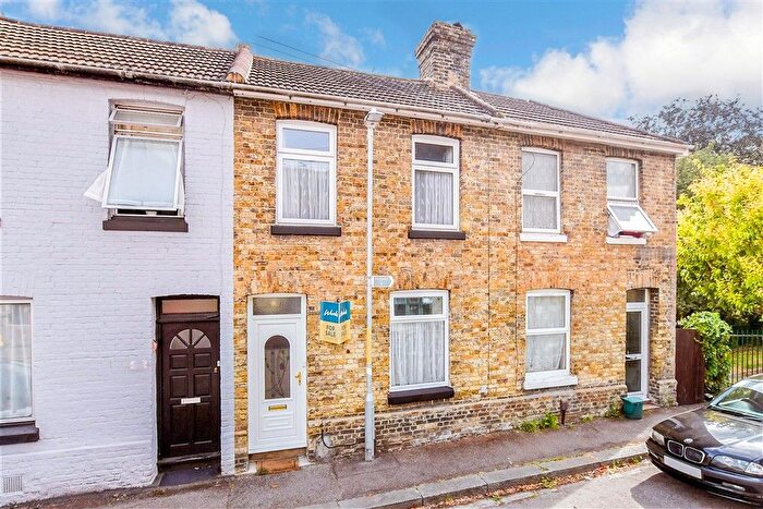 2 Bedroom Terraced House For Sale In Winchelsea Street, Dover, Kent, CT17