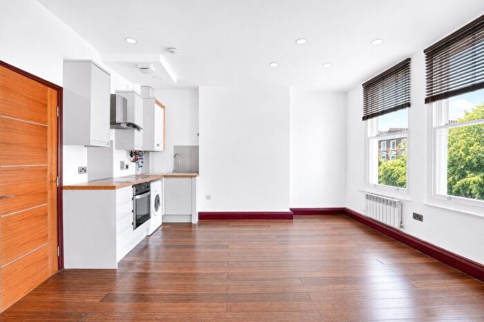 1 Bedroom Flat To Rent In Trafalgar Avenue, Old Kent Road, SE15