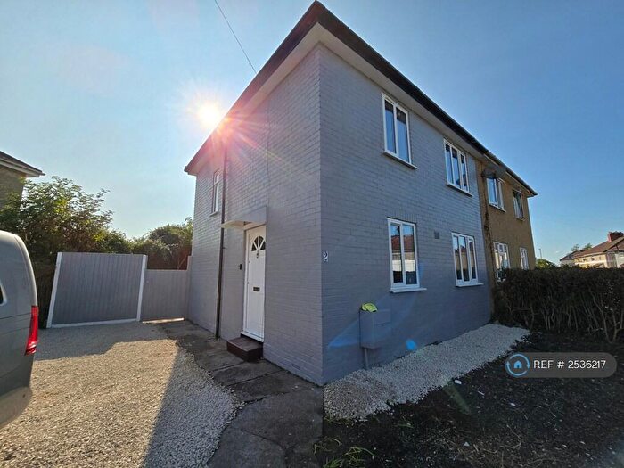 3 Bedroom Semi-Detached House To Rent In Bourton Walk, Bristol, BS13