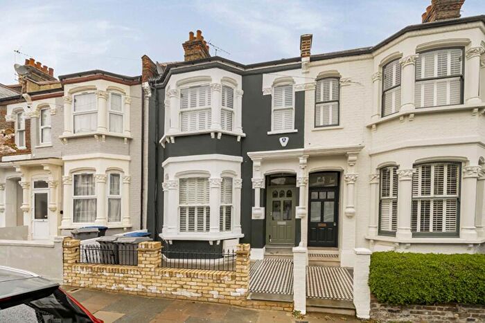 4 Bedroom House To Rent In Linden Avenue, Kensal Rise, NW10