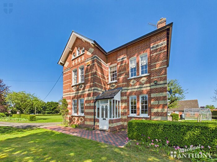 4 Bedroom Detached House For Sale In Bishopstone, Aylesbury, HP17