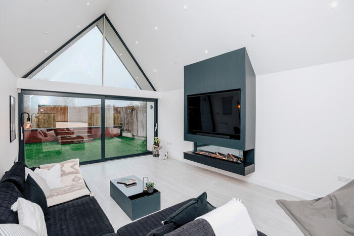 3 Bedroom Detached House To Rent In Crowmarsh Hill, OX10