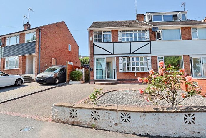 3 Bedroom Semi Detached House For Sale In Alderminster Road, Mount Nod, Coventry - No Chain, CV5
