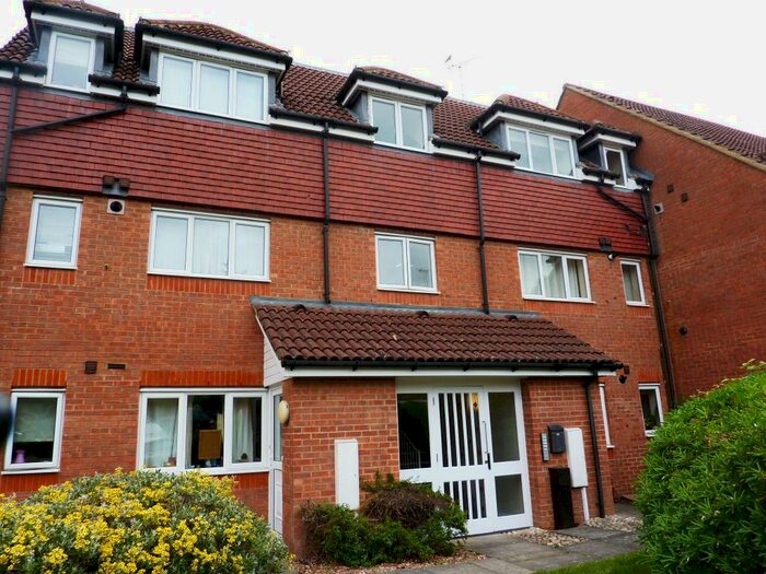 2 Bedroom Apartment To Rent In Iver Court, Lenborough Road, Buckingham, Buckinghamshire, MK18