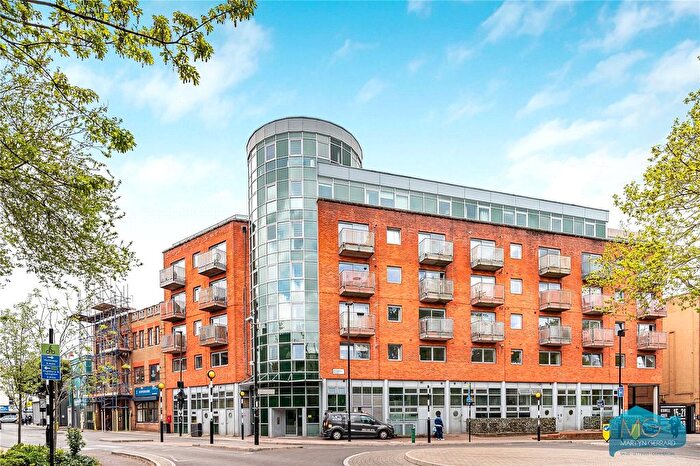 2 Bedroom Flat To Rent In Benwell Road, Islington, London, N7