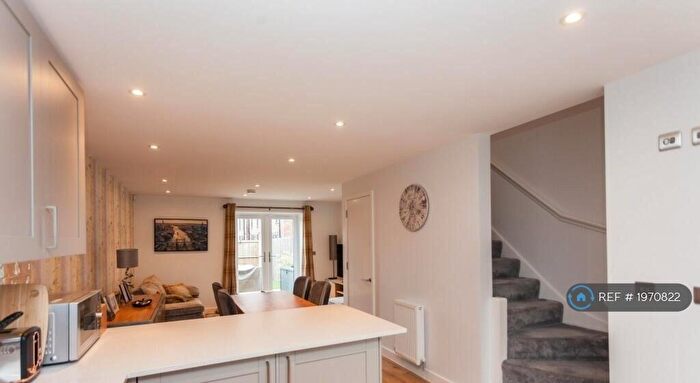 2 Bedroom End Of Terrace House To Rent In Shergar Way, Salford, Manchester, M6