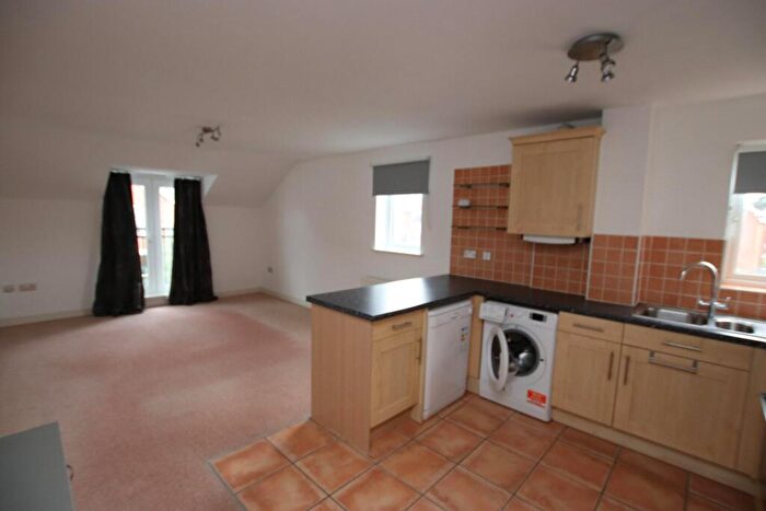2 Bedroom Flat For Sale In Silver Street, Reading, RG1