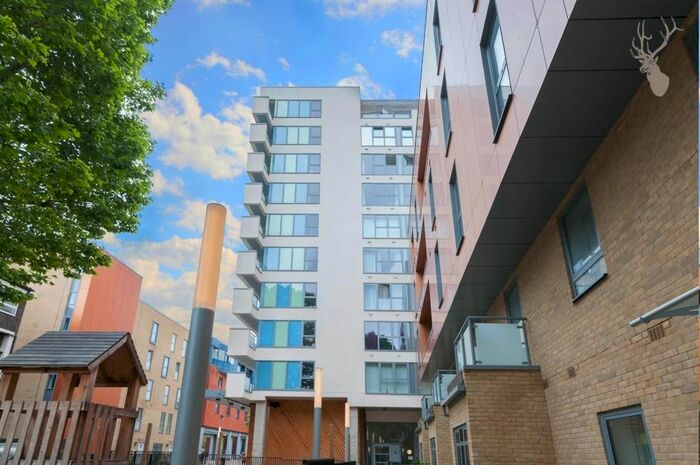 1 Bedroom Flat To Rent In Vernon Road, Bow, London, E3