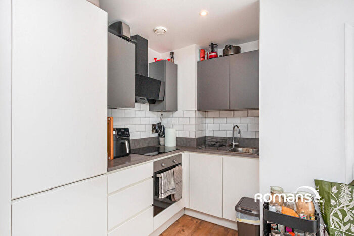 1 Bedroom Flat To Rent In Grandview, Farnborough Road, Farnborough, GU14