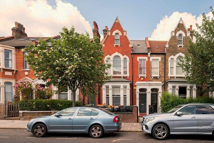2 Bedroom Flat To Rent In Cavendish Road, London, N4