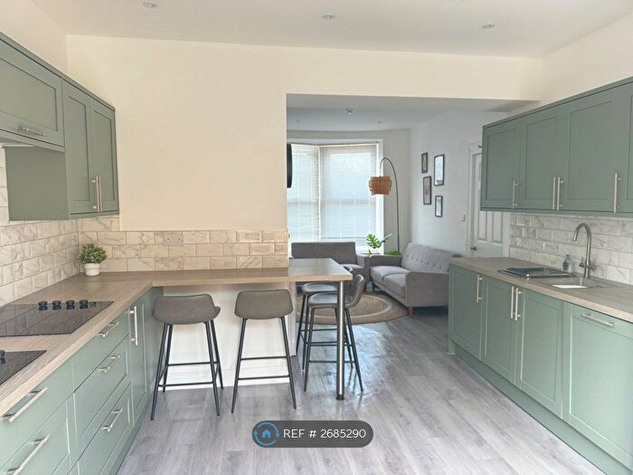 7 Bedroom Semi Detached House To Rent In Snowdon Road, Bristol, BS16