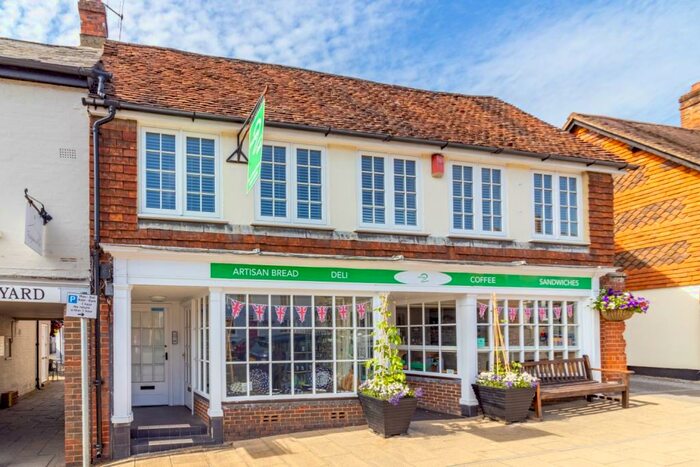 1 Bedroom Apartment To Rent In West Street, Alresford, SO24