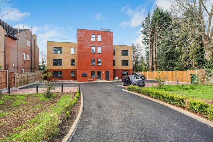 2 Bedroom Flat To Rent In Milton Road, Harpenden, AL5