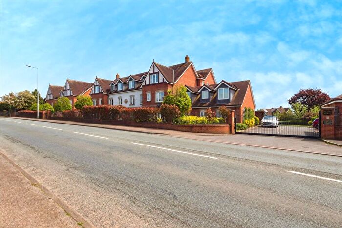 2 Bedroom Apartment For Sale In Pegasus Court (Exmouth), Exmouth, EX8