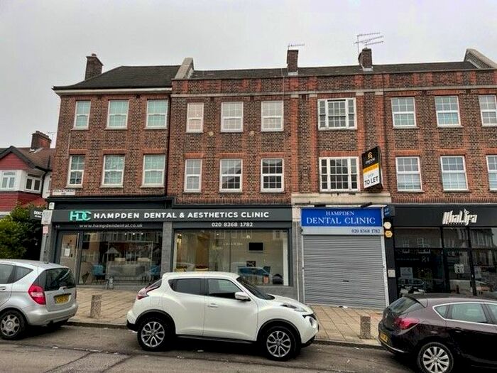 3 Bedroom Flat To Rent In Onslow Parade, Southgate N14