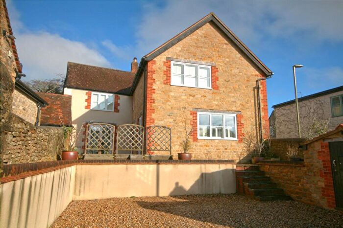 3 Bedroom Cottage For Sale In Fridays Lane, Wheatley, OX33