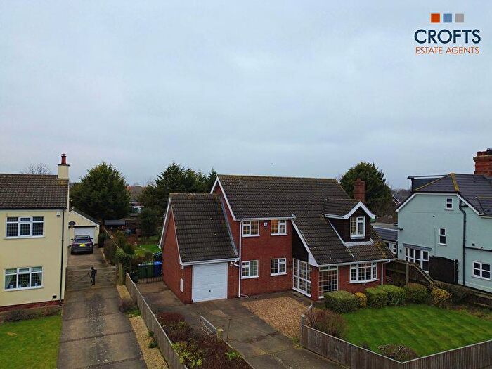 4 Bedroom Detached House For Sale In Station Road, Habrough, DN40