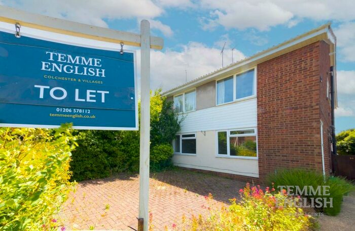 2 Bedroom Flat To Rent In Rayleigh Close, CO4