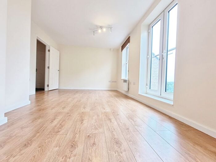 4 Bedroom Flat To Rent In Daniel Hill Mews, Sheffield, S6