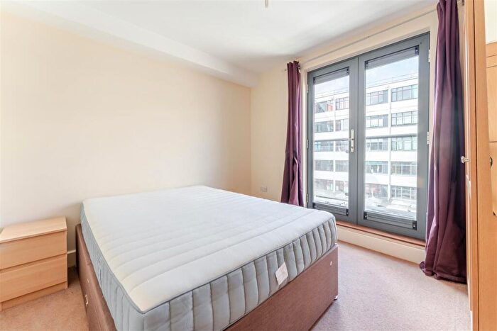 1 Bedroom Detached House To Rent In Centro Charles Street Bristol, BS1