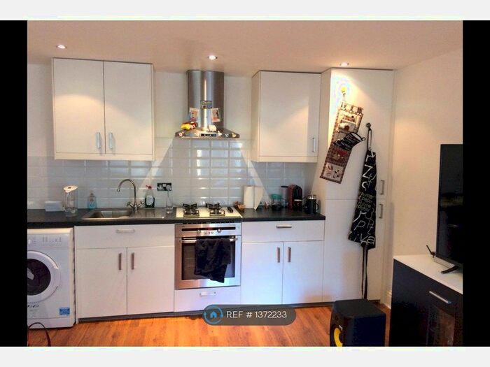 1 Bedroom Flat To Rent In Whitecross Street, London, EC1Y