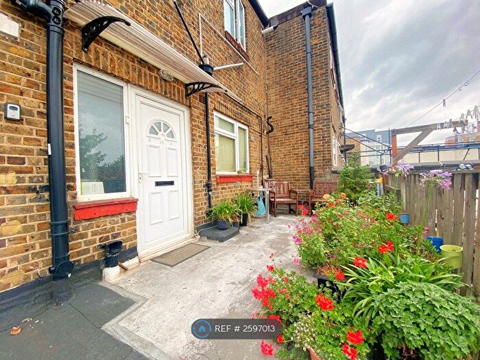 1 Bedroom Flat To Rent In Old Church Road, London, E4