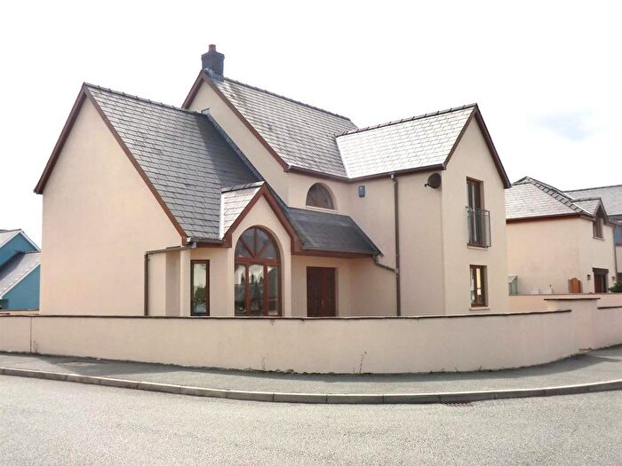 4 Bedroom Property To Rent In Ocean Way, Pennar, Pembroke Dock, SA72