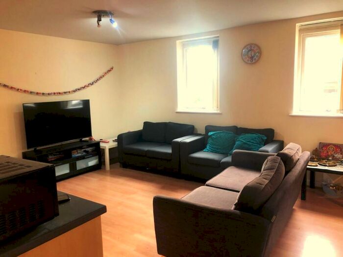 2 Bedroom Flat To Rent In The Helmsley, Aspect, Elmwood Lane, Leeds, LS2