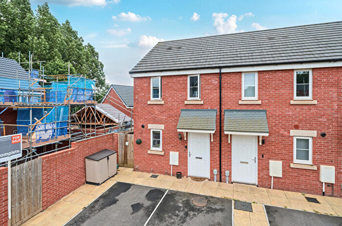 2 Bedroom End Of Terrace House For Sale In Shelduck Way, Dawlish, EX7