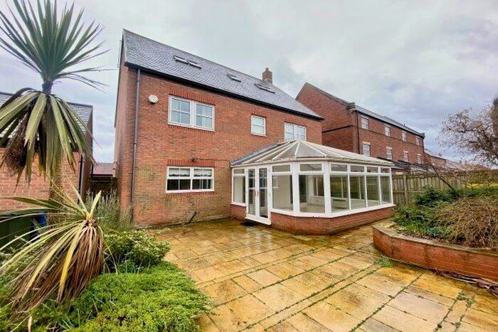 6 Bedroom Property To Rent In Barmoor Drive, Newcastle Upon Tyne, NE3
