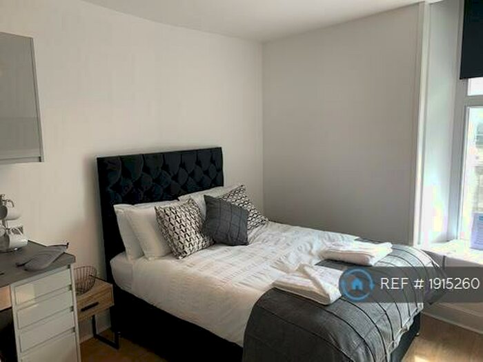 Studio To Rent In Floor, Dundee, DD1